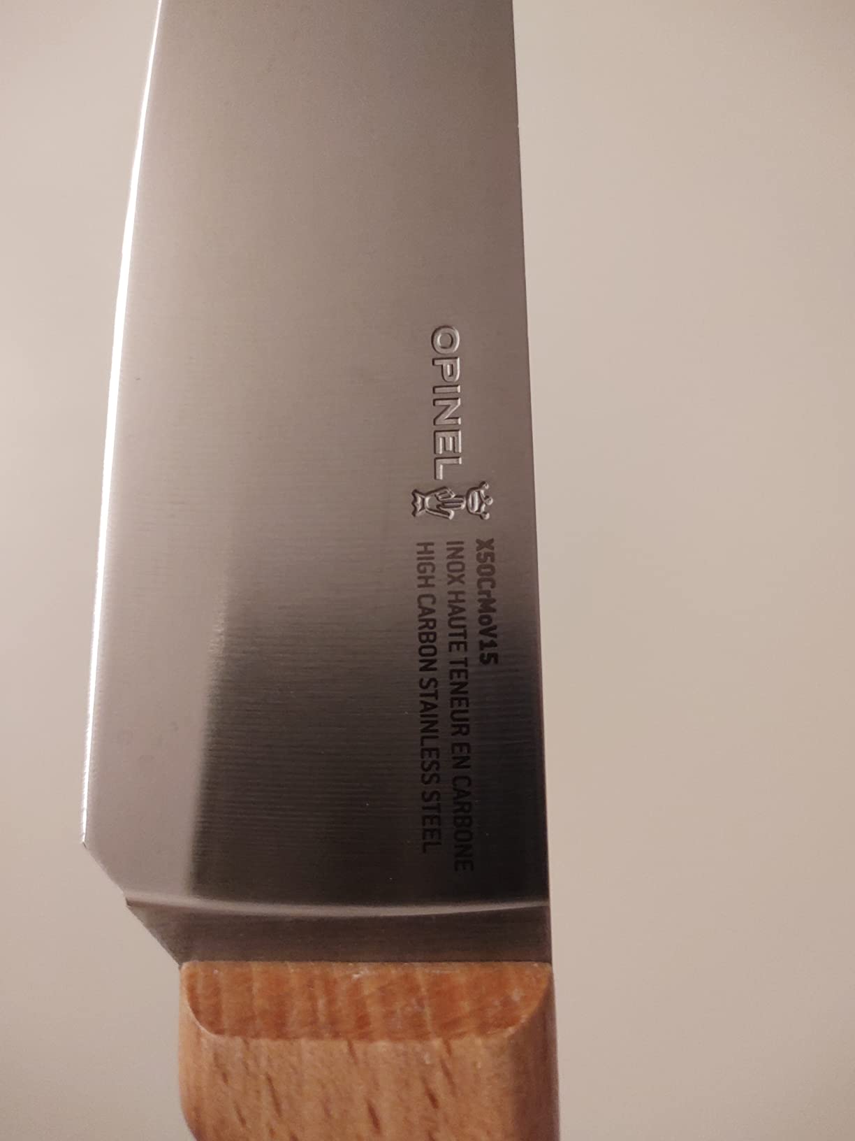Micro-éclats sur la lame