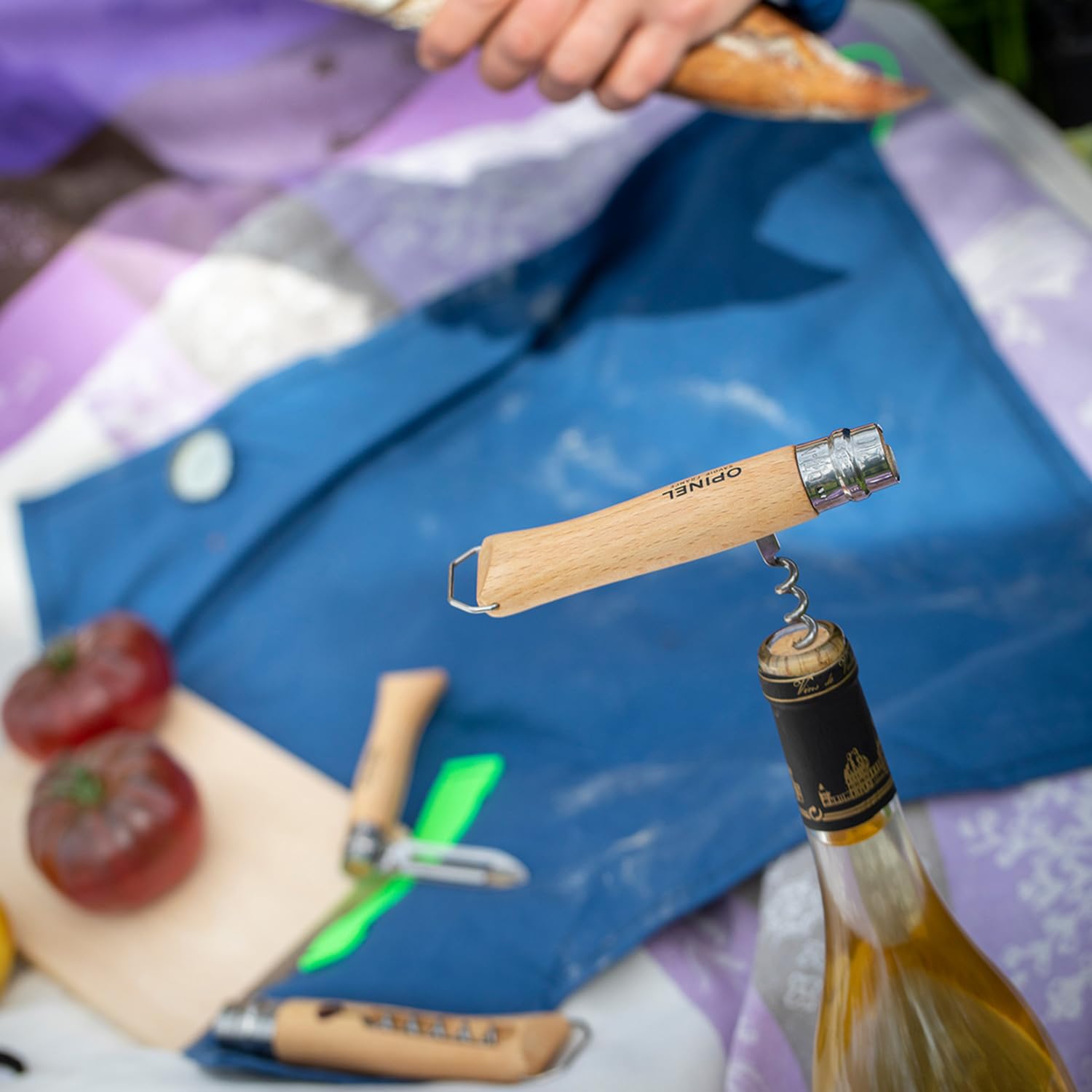 opinel-kit-cuisine-nomade-couteau-crant-n-12-tire-bouchon-d-capsuleur-n-10-pluch image 8