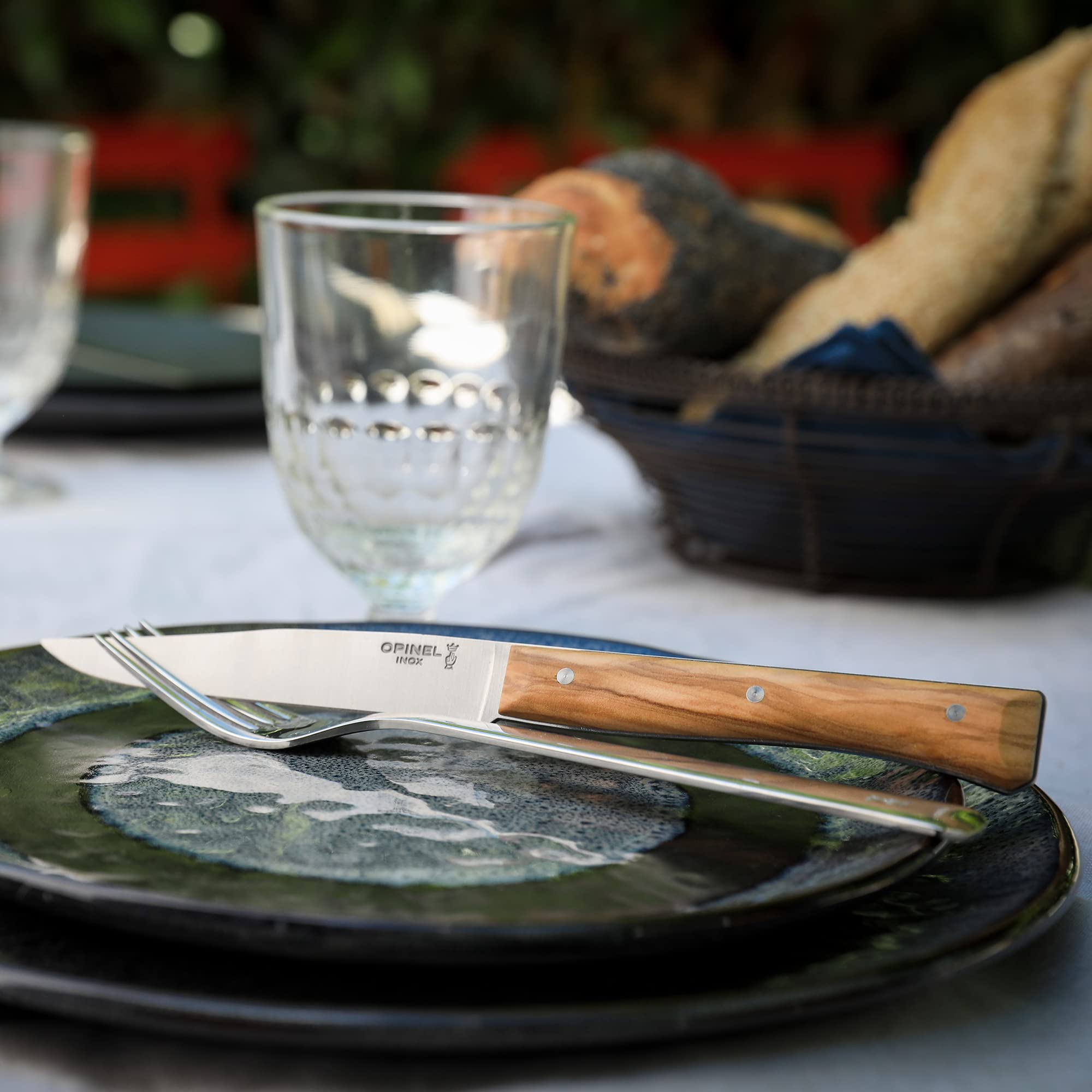 opinel-coffret-4-couteaux-de-table-facette-fr-ne-lame-lisse-pleine-soie-acier-in image 4