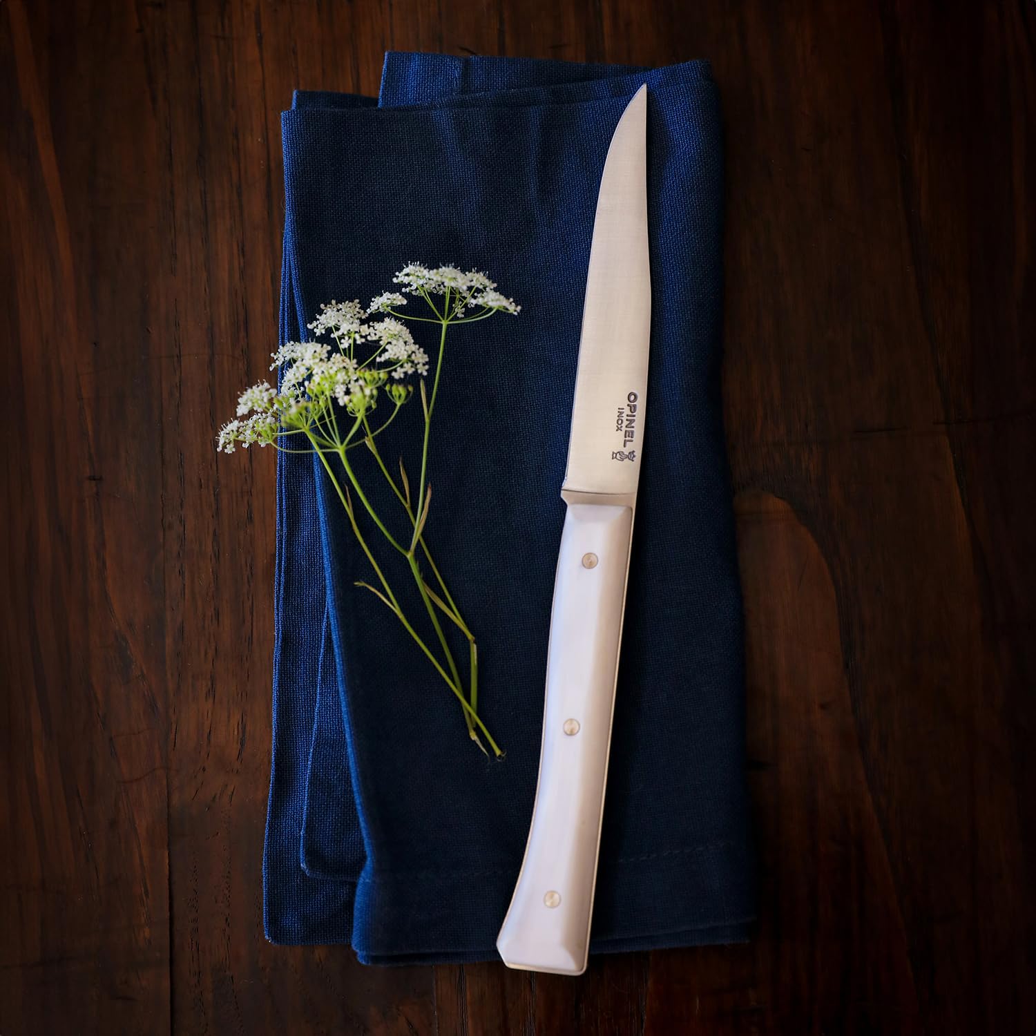 opinel-coffret-de-4-couteaux-de-table-facette-blanc-lame-lisse-pleine-soie-acier image 4