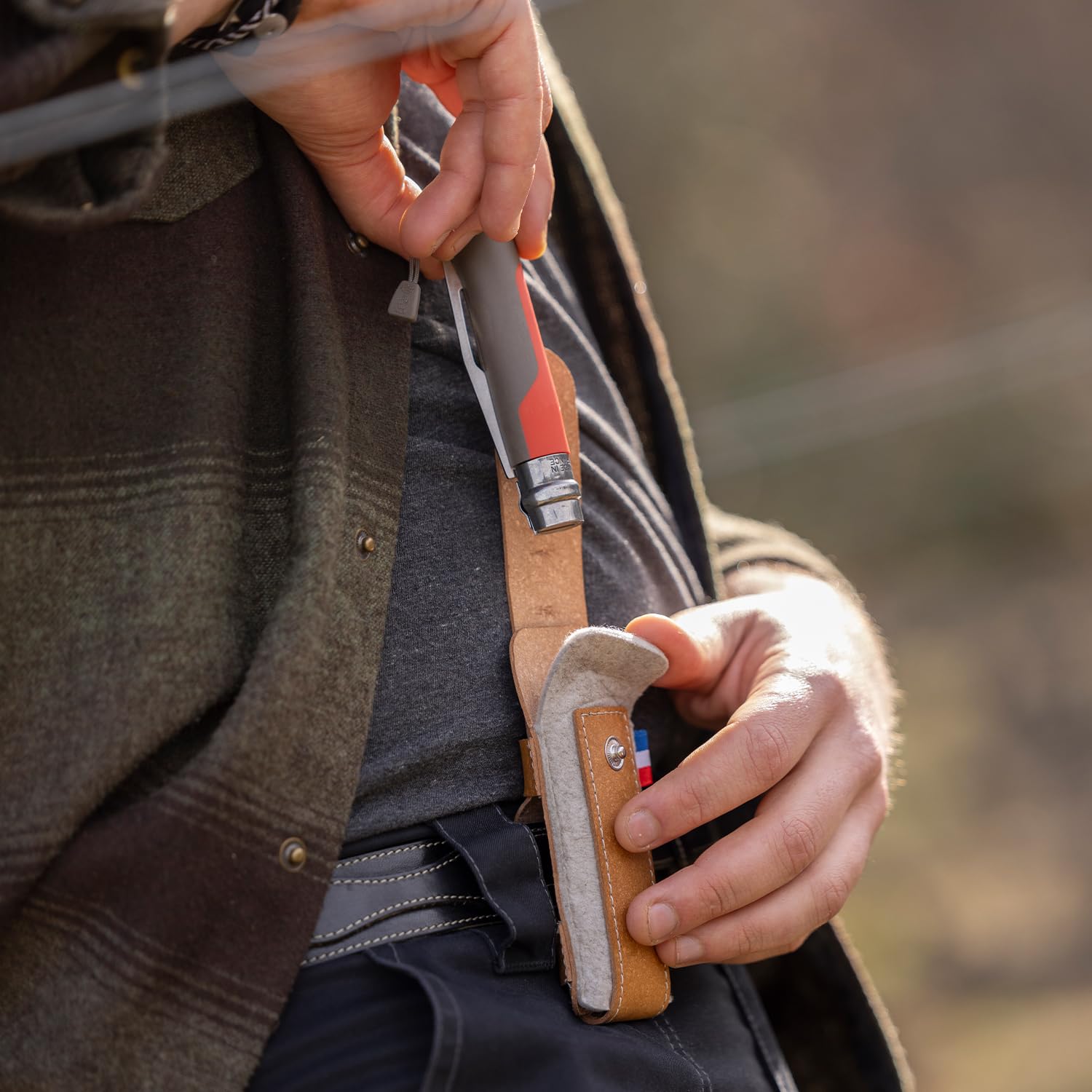 opinel-tui-outdoor-m-collection-france-housse-ceinture-en-cuir-r-g-n-r-pour-cout image 4