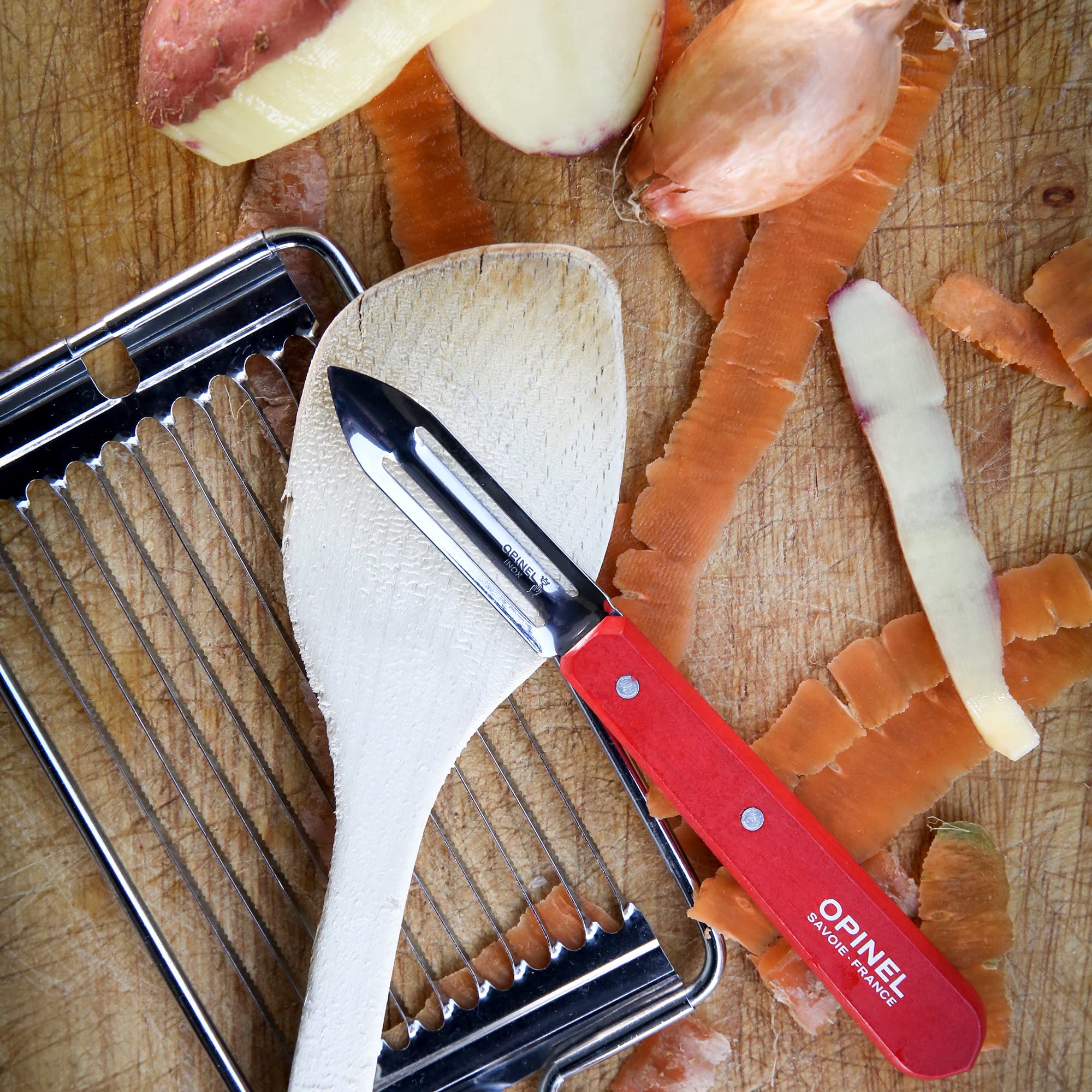 opinel-plucheur-rouge-pour-fruits-et-l-gumes-lame-micro-dent-e-inox-6-cm-manche- image 8